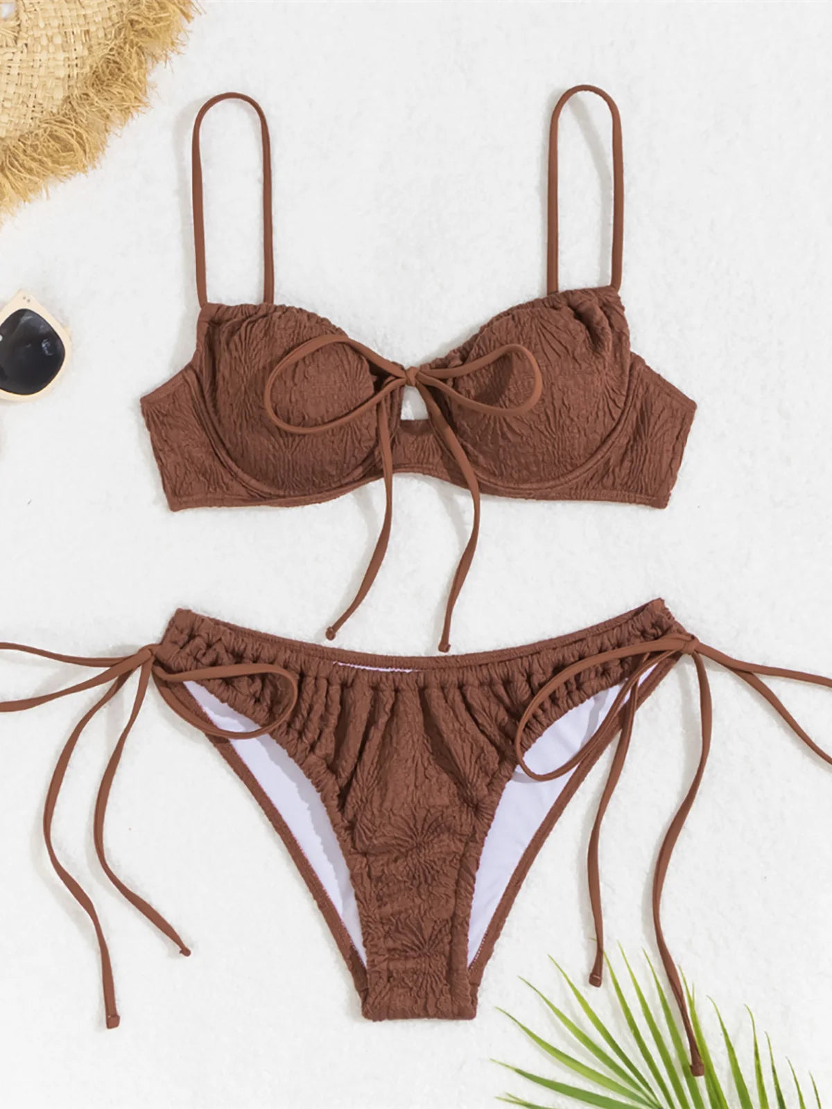 Wrinkled Underwired Knotted High Cut Bikini Female Swimsuit Women Swimwear